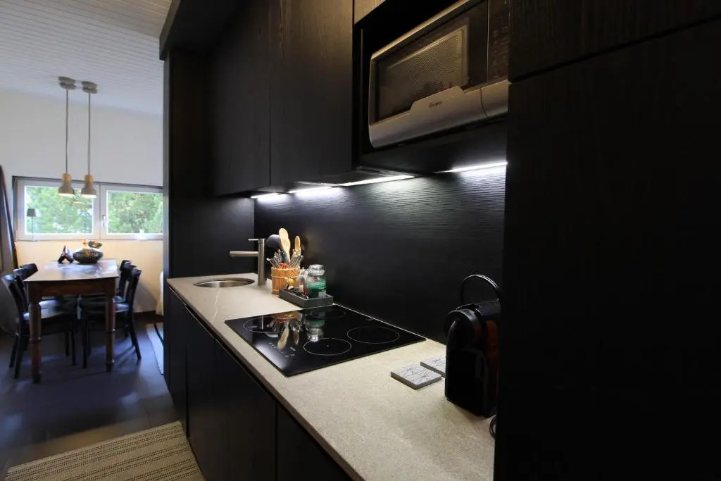 Iris Top 3 Design Apartment