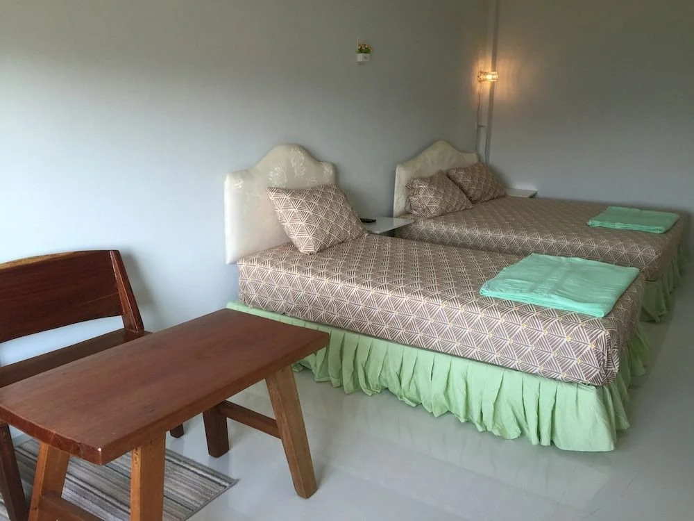 Baan Chorn Thong