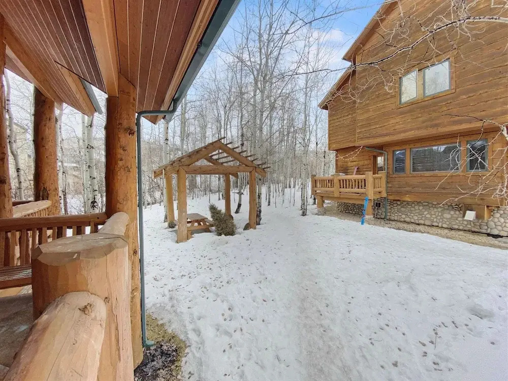 Timberwolf Lodge 6 2 Bedroom Cabin by RedAwning