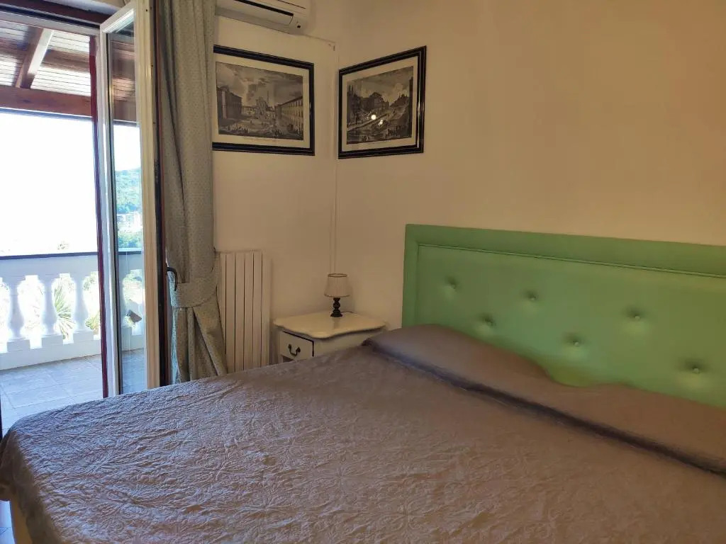 Villa Giulia upto 12people overlooking Capri