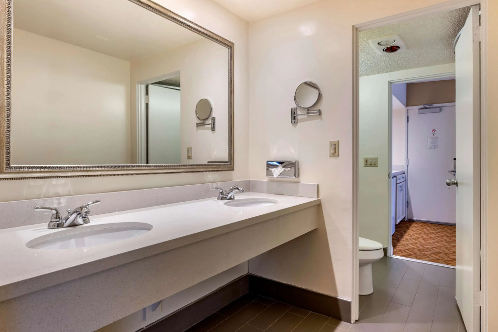 Best Western Plus Thousand Oaks Inn
