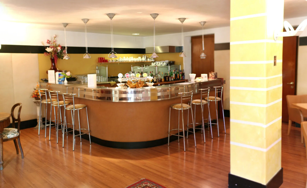 Hotel Bristol