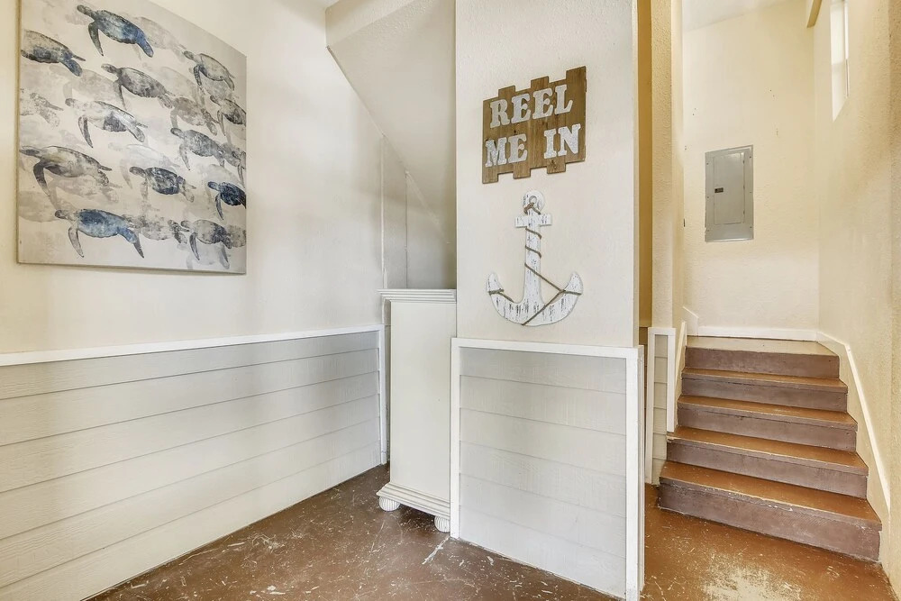 Reel Me In - As Seen On Tv! 5 Bedroom Home