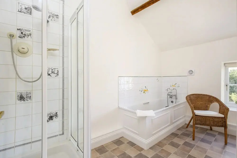 Rustic Cotswolds Farmhouse by Burford