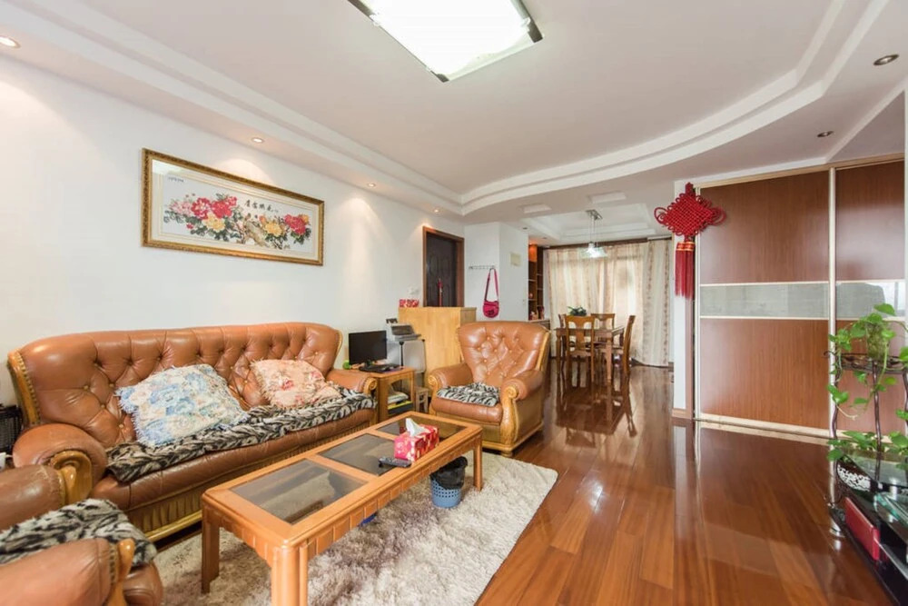 Xiaoqin Home near Joaotong University, Zizhu Park