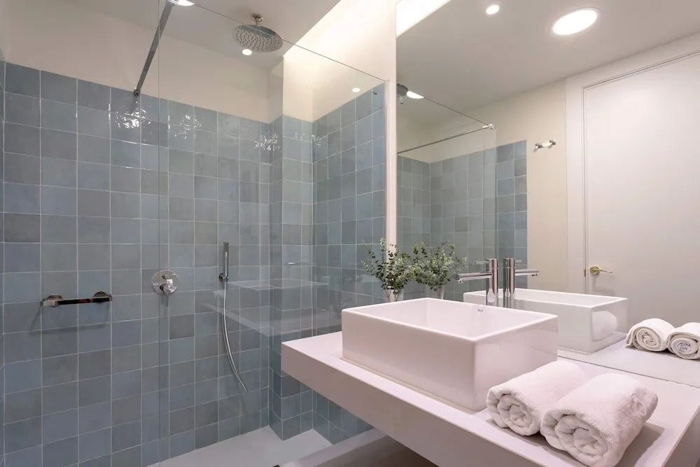 Bright Apartment in Seville Plaza Santa Cruz