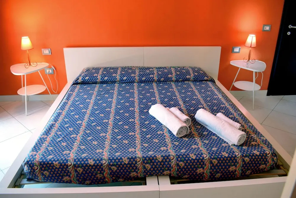 Thanit Rooms