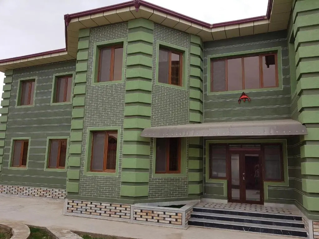 Tomaris