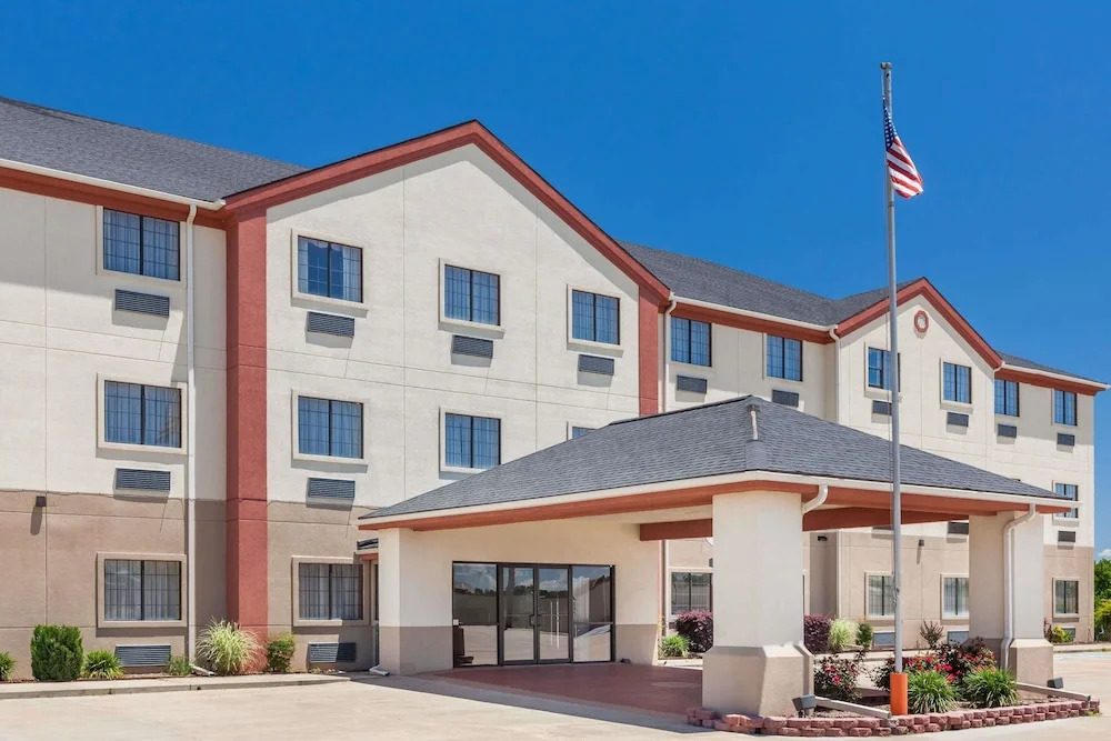 Days Inn & Suites McAlester