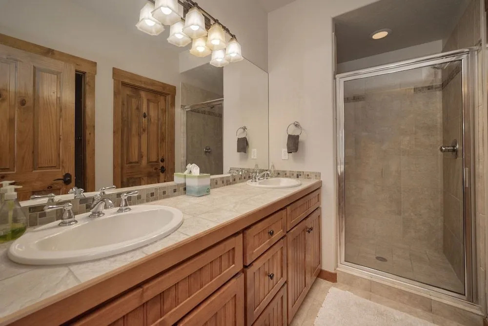 Bear Trail 3 Bedroom Townhouse by RedAwning