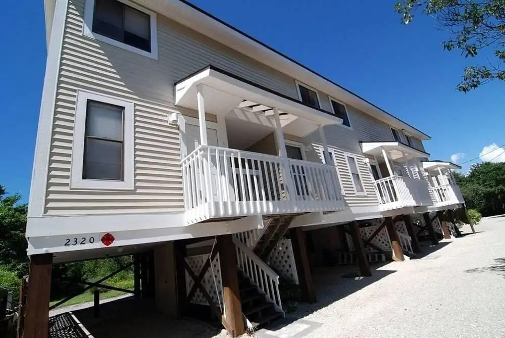 Lake Palms 1 - Close To It All! 2 Bedroom Townhouse