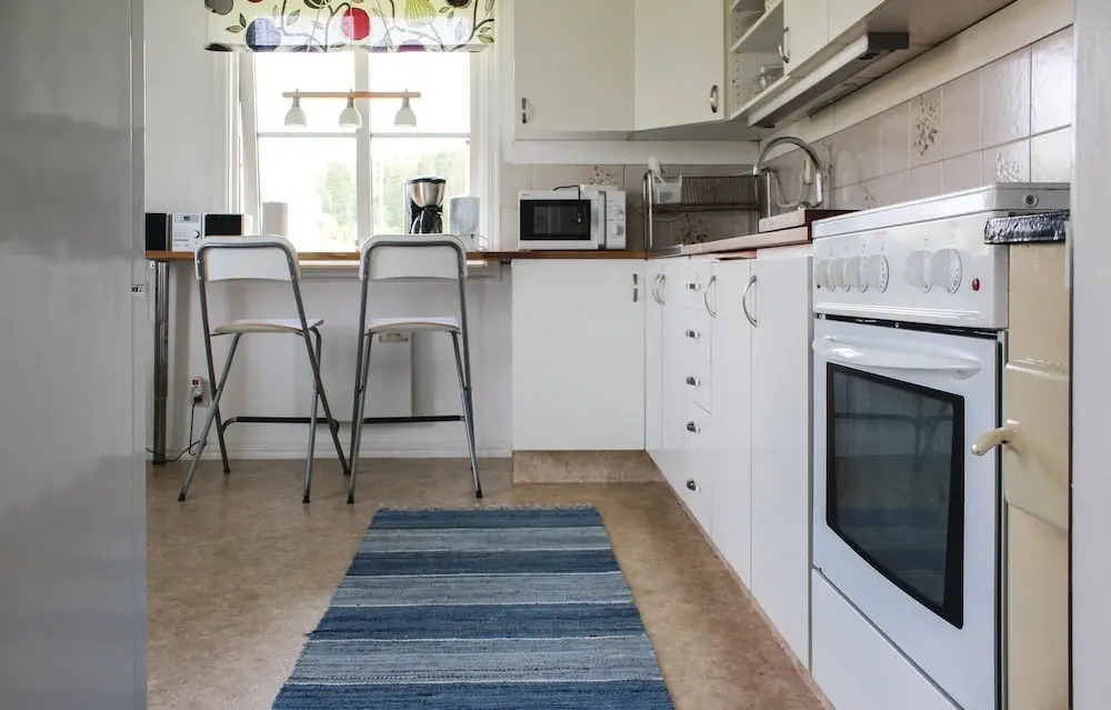 Lovely Home In Hestra With Wifi
