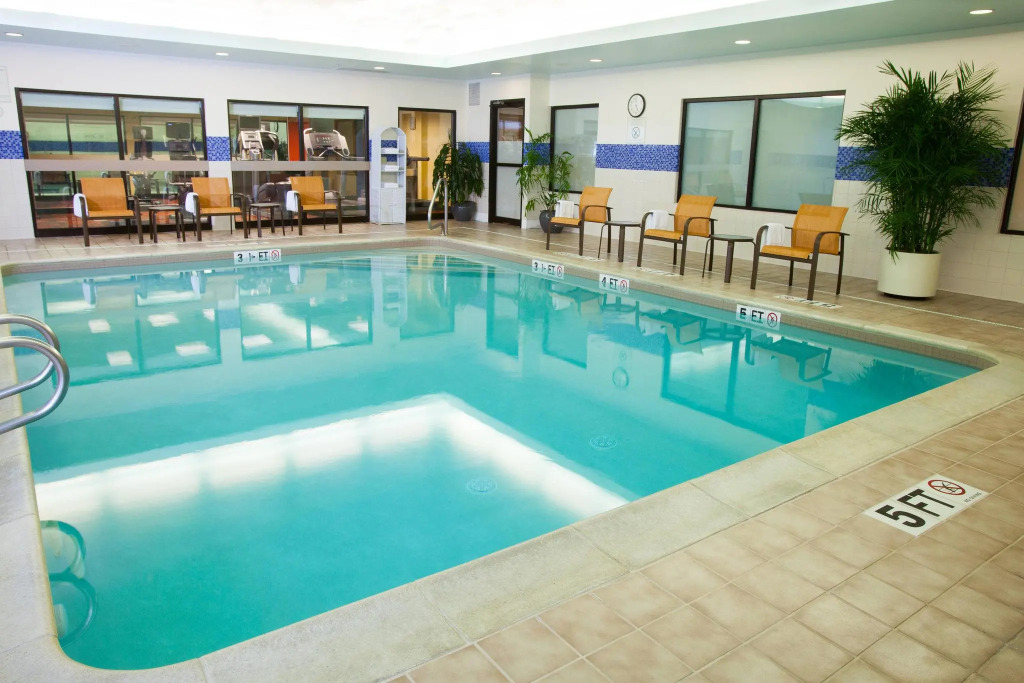 Courtyard Burlington Williston