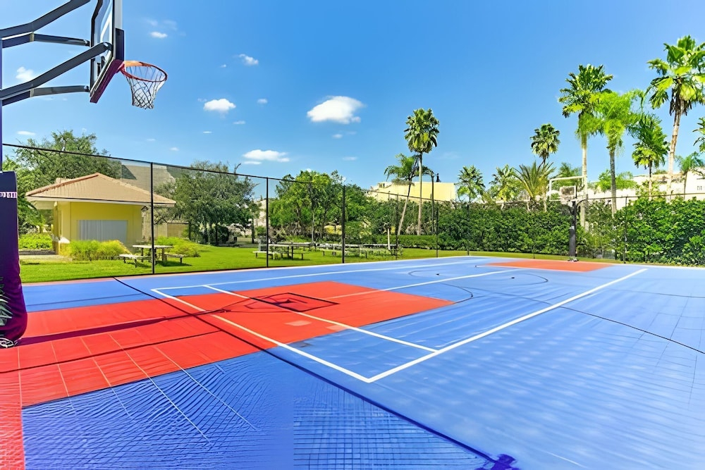 Vista Cay 4BR Luxury Near Universal Studios