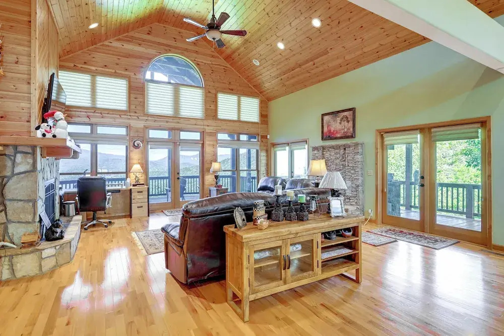 Hiawassee Vacation Rental: 1 Mi to Lake Chatuge!
