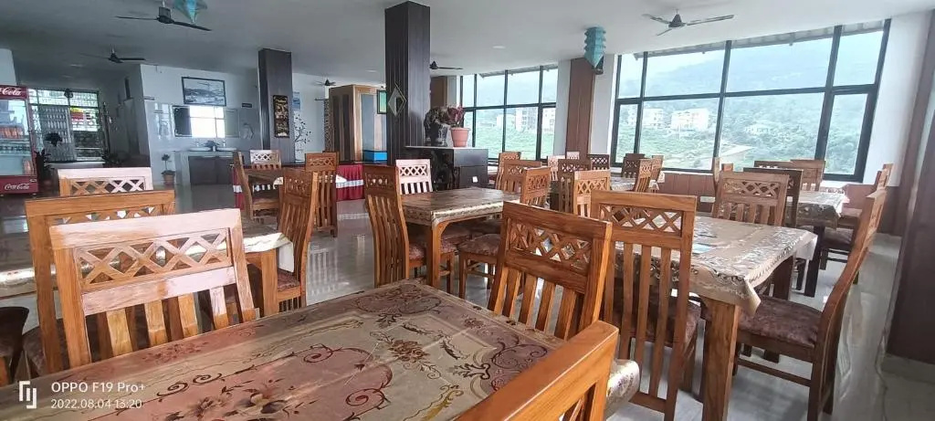 Hotel Devdar Resort
