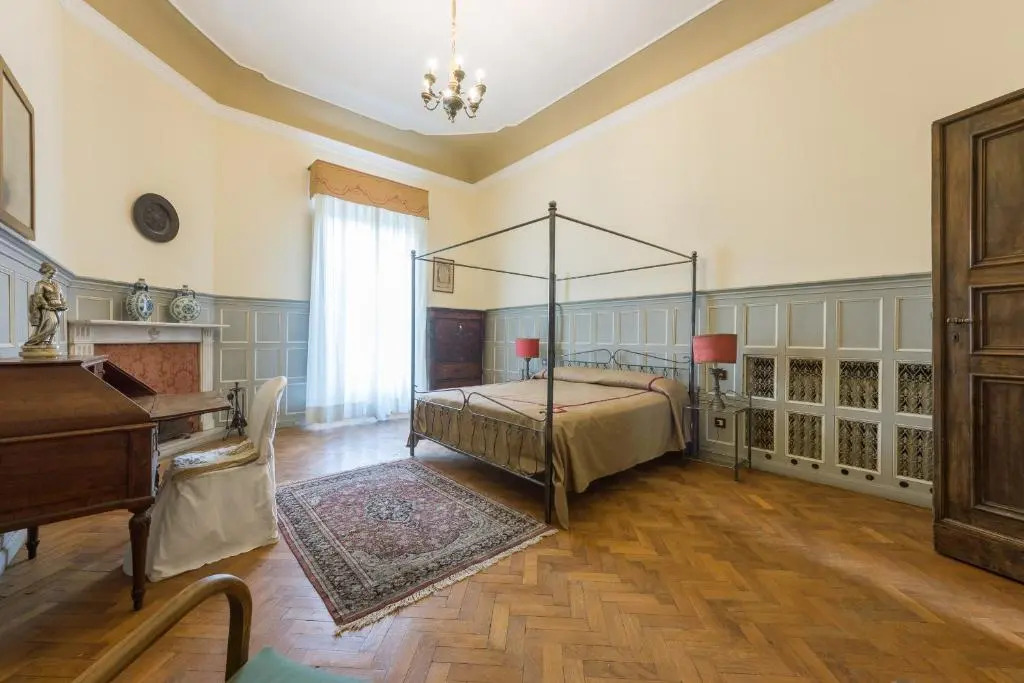 4bdrm elegant apartm in Private Estate, shared Swimmingpool, Maze Garden