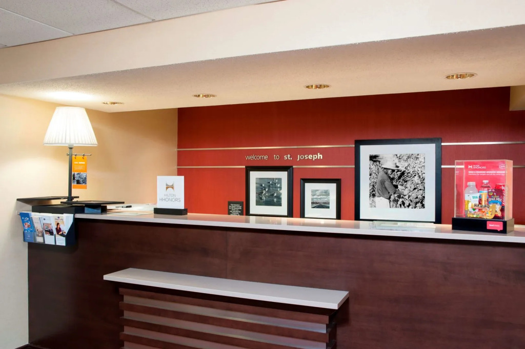 Spark By Hilton Stevensville