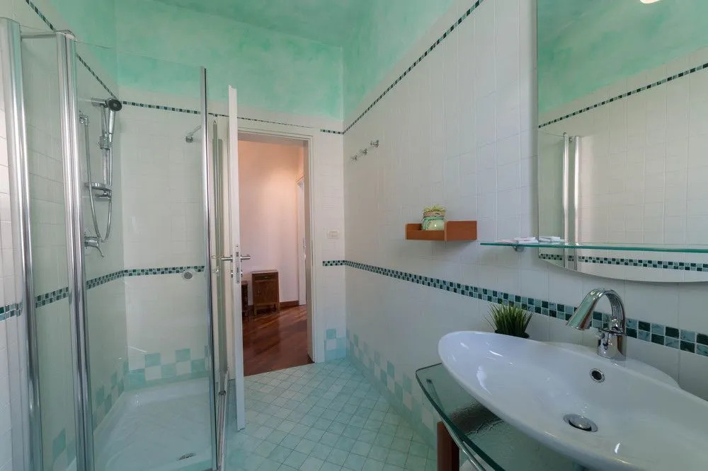 Desenzanoloft Villa Palm Garda Beach official partner Homes and Villas by Marriott Bonvoy