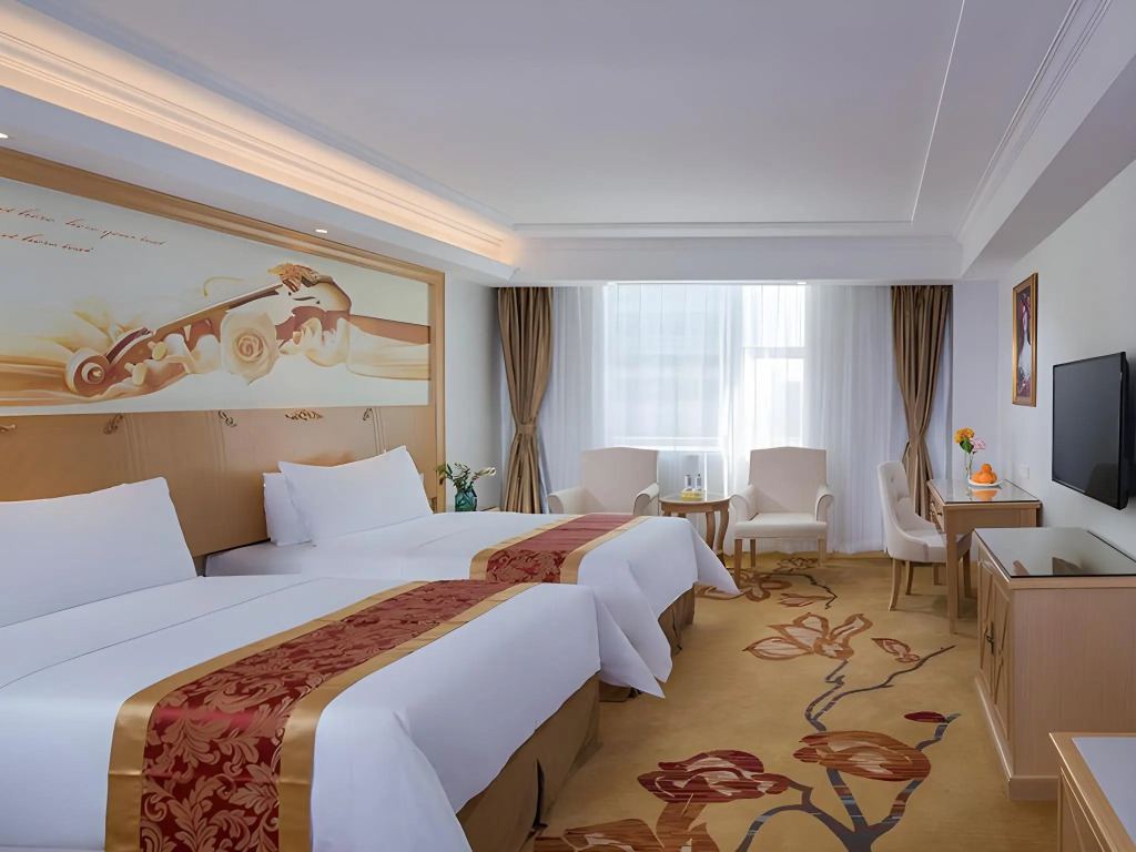 Vienna Hotel (Shenzhen Longgang Baifu City Store)