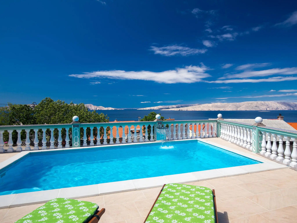 Apartment in Senj Near the Sea & Pool