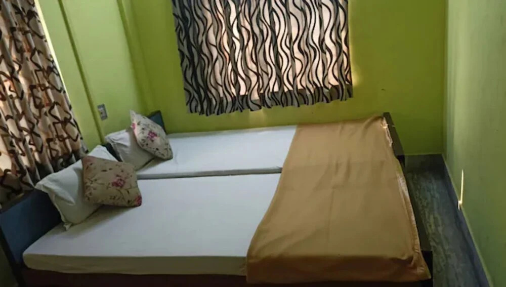 Goroomgo Sai Guest House Jadavpur Kolkata