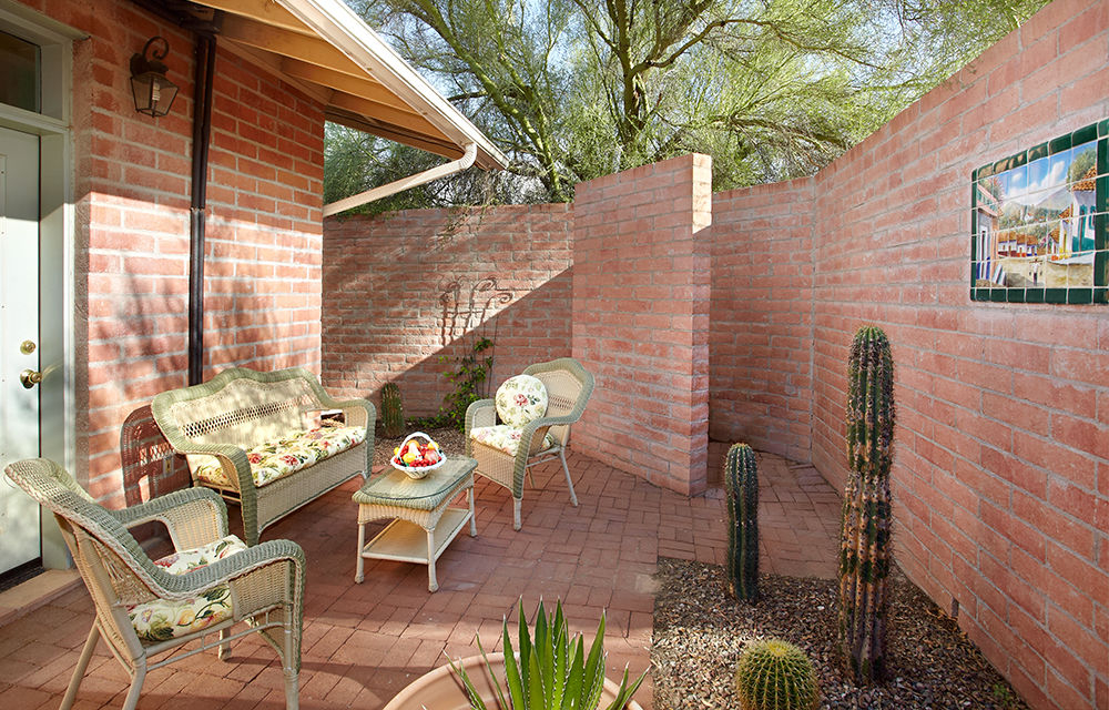 Cactus Cove Bed and Breakfast Inn