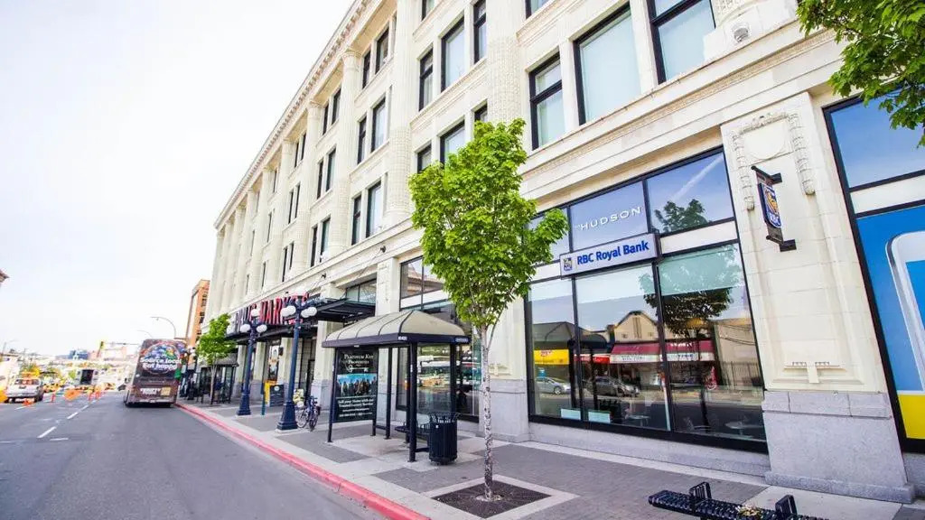 Historic Hudson 2 Bed - 28 Day Min