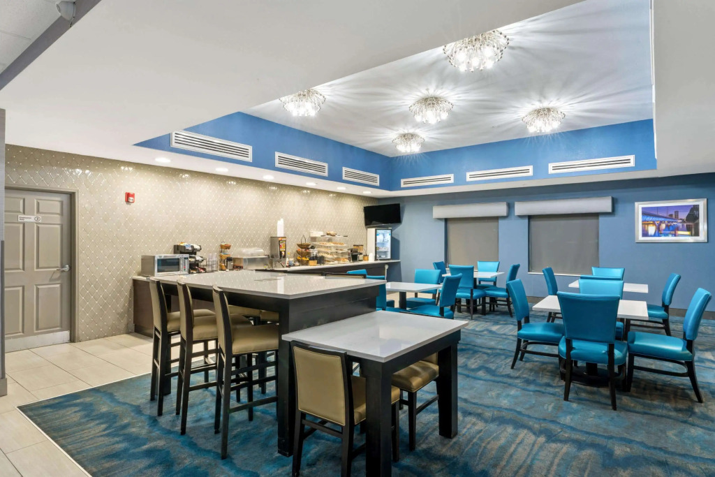 La Quinta by Wyndham Phoenix I-10 West