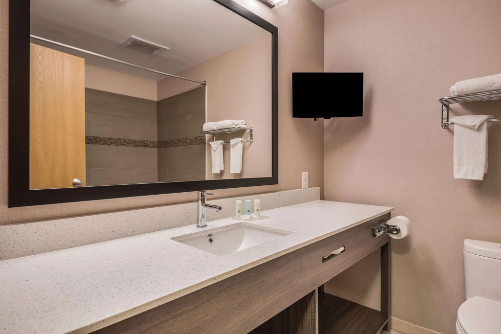 Quality Inn & Suites Missoula Westside
