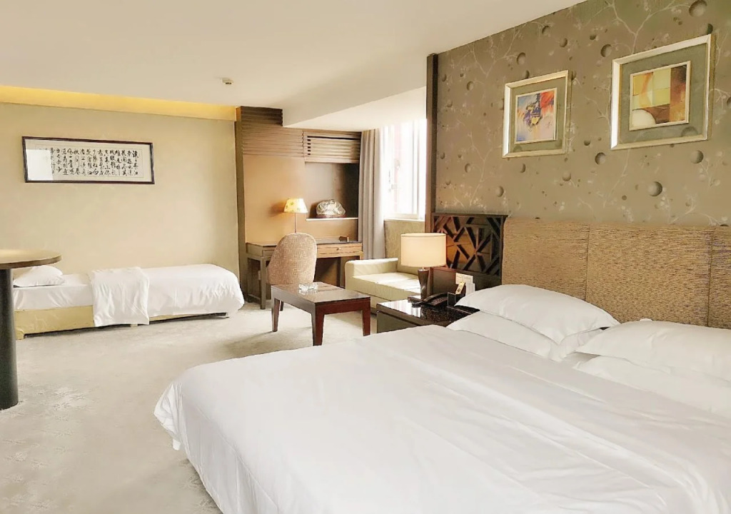 Wings Hotel