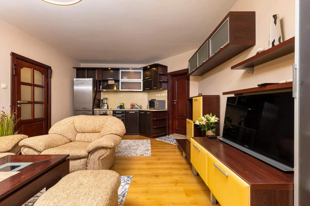 Centrally-located 1BD Apartment near Kapana