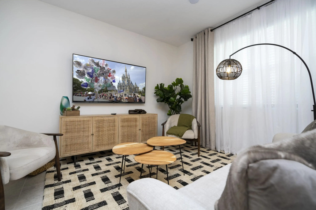 Charming 3Bd Close to Disney Festival 1026