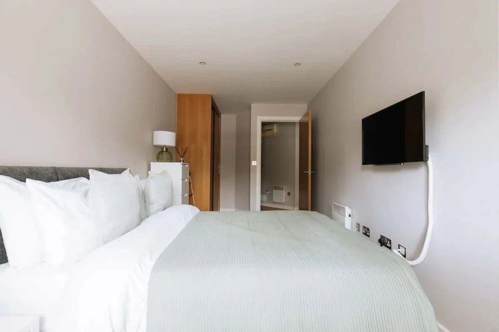 Contemporary 1BD Flat - Bristol City Centre!