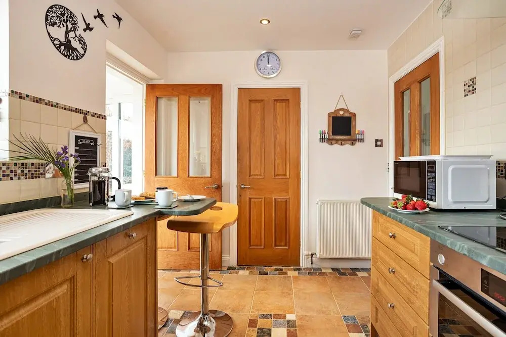 Rural Retreat Bungalow With Garden, No Deposit