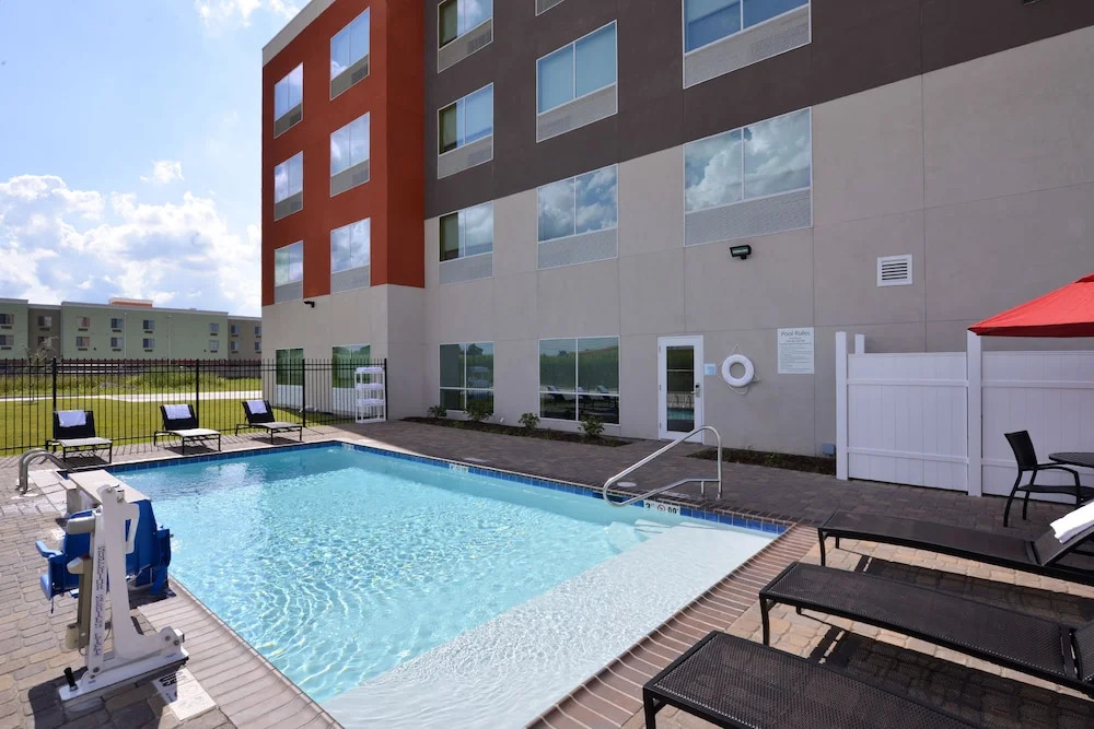 Holiday Inn Express Donaldsonville