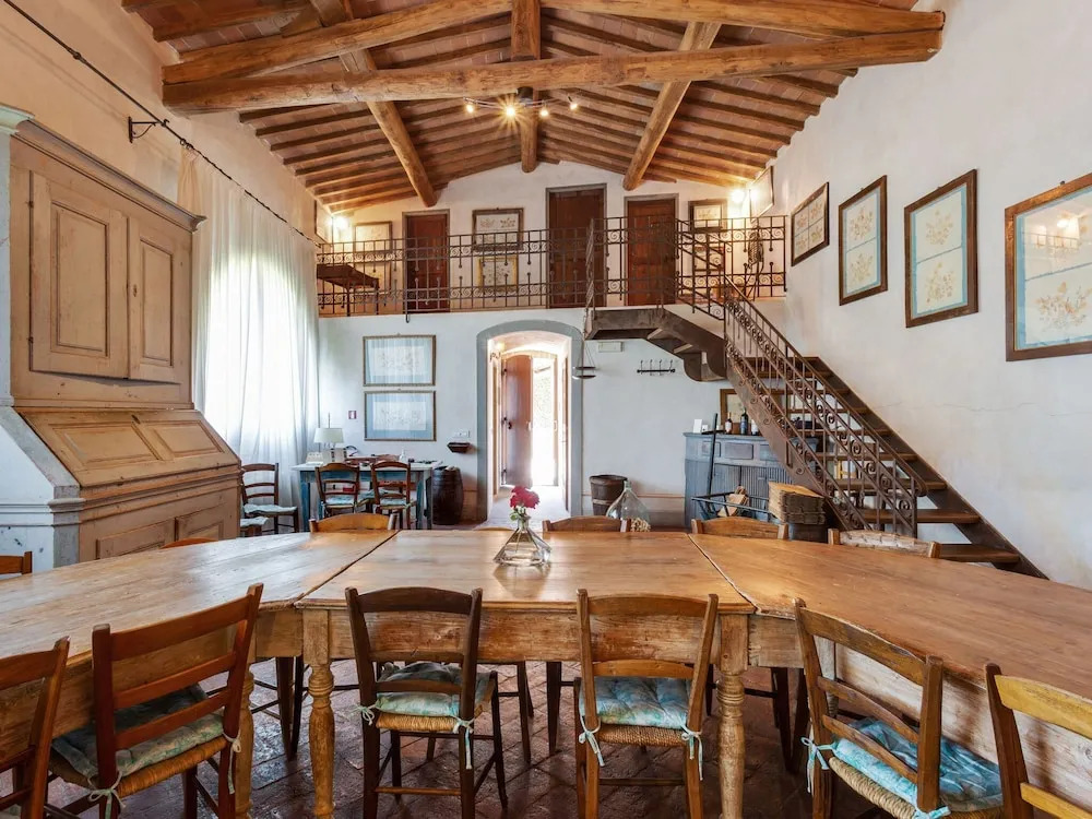 Deluxe Apartment in Montefiridolfi with Swimming Pool