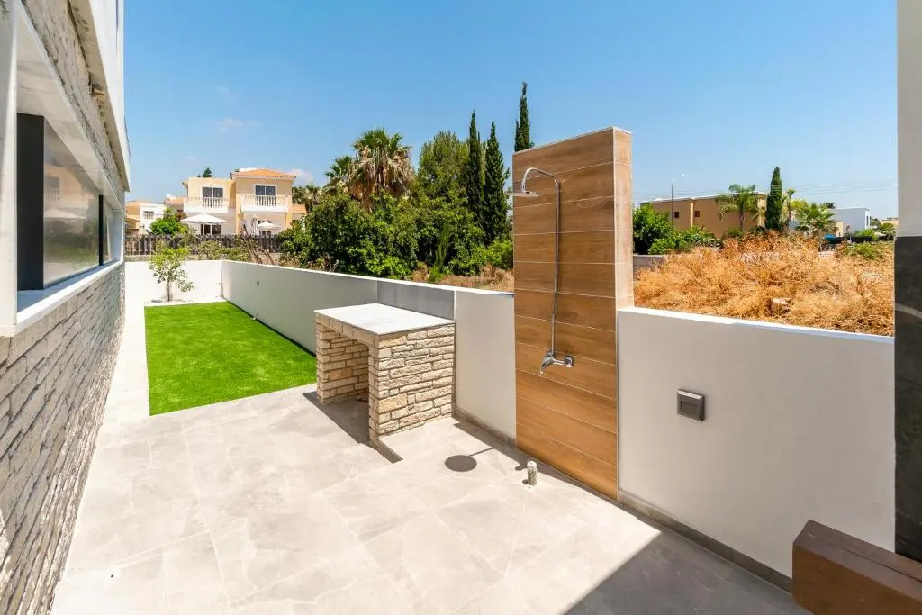 Villa Arsinoe by Ezoria Villas