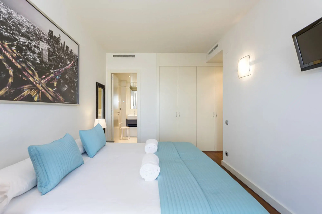 Unique Rentals - Seafront Lux Suite