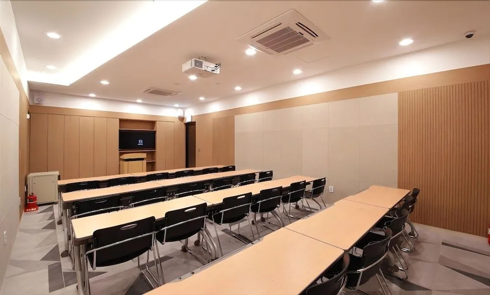 Gimpo Assem Hotel