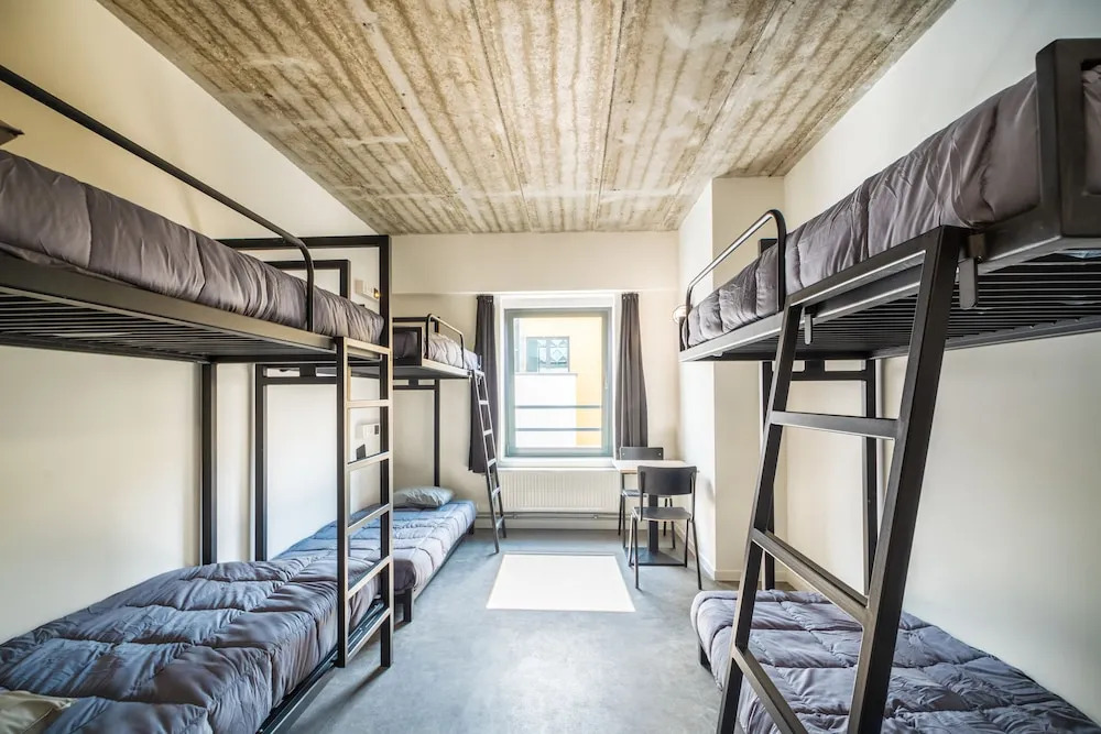 HI HOSTEL CHARLEROI Brussels South Airport