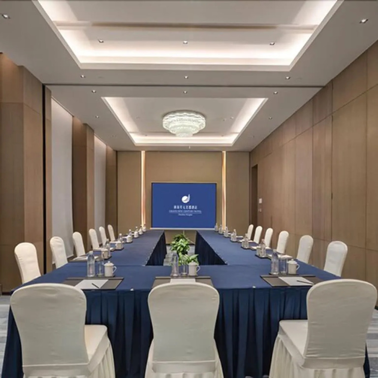 New Century Hotel Zhenhai