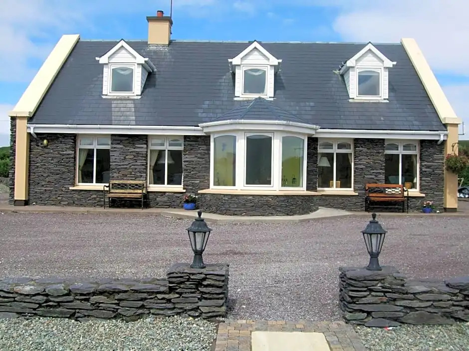 Carraig Liath House