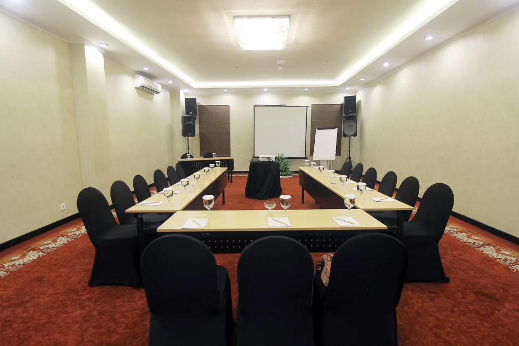 Grand Darmo Suite by AMITHYA