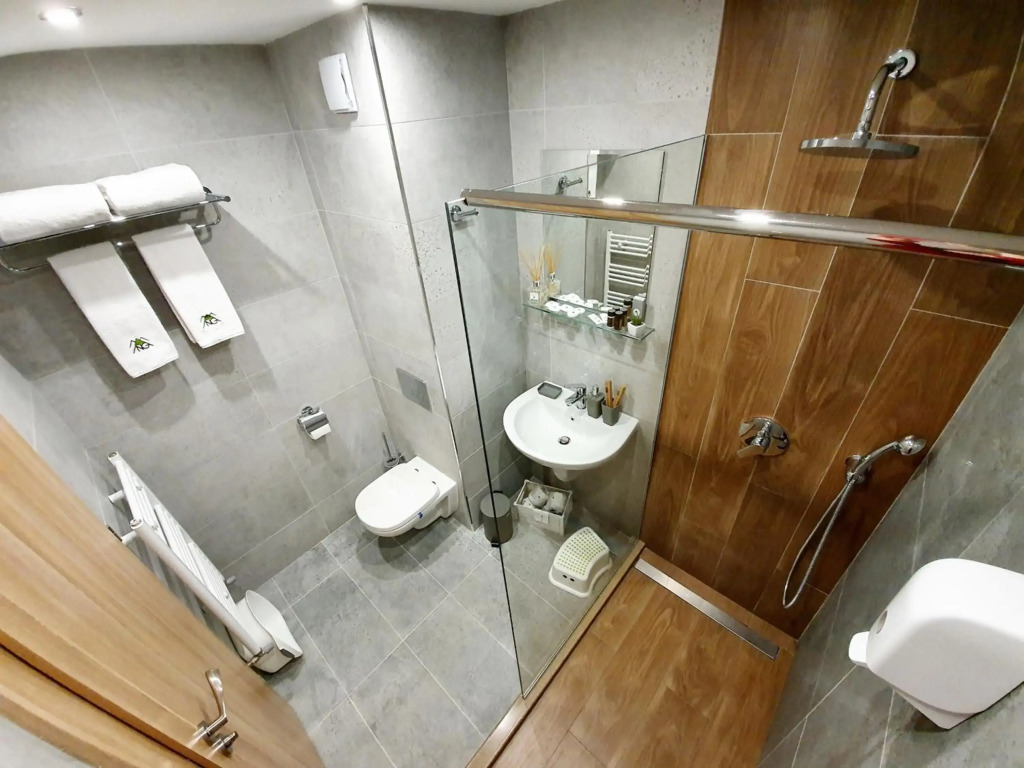 Pinewood ANG luxurious apartment A32