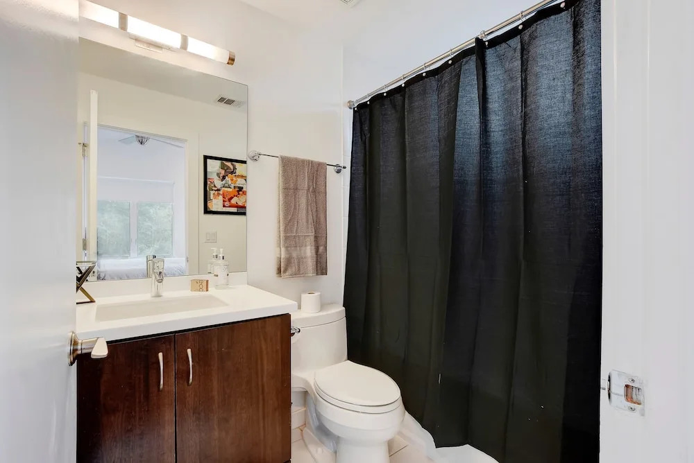 1500 Summit St Townhouse Unit 7
