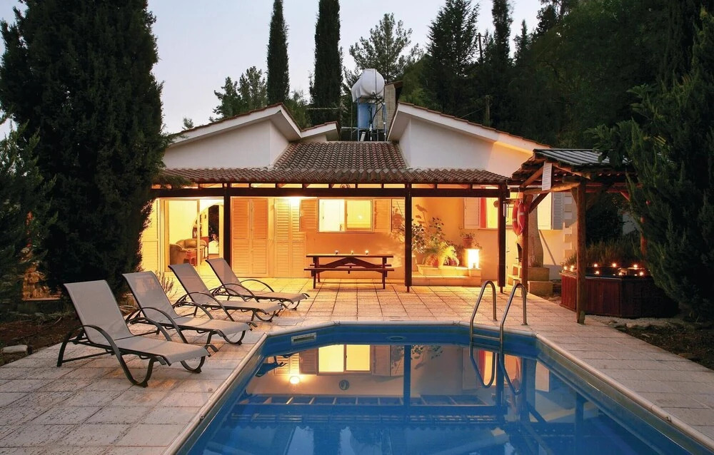 Beautiful Home in Miliou Paphos With 2 Bedrooms, Outdoor Swimming Pool and Swimming Pool