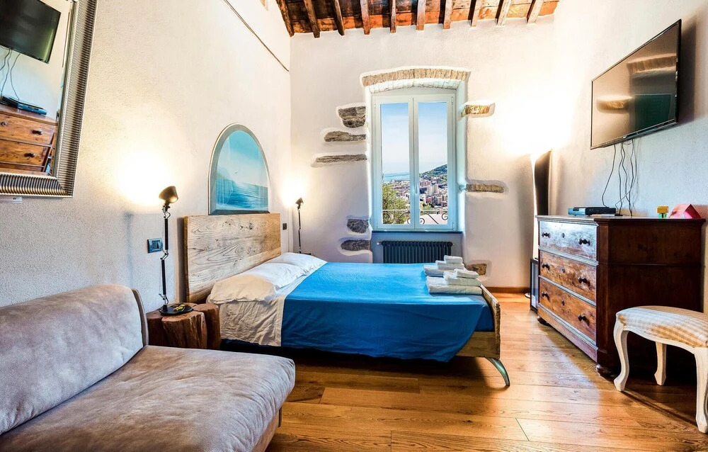 Stunning Home In Recco