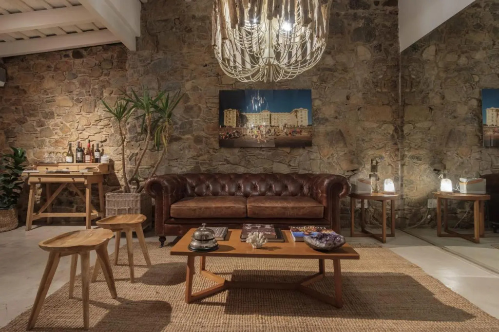 Charco Hotel