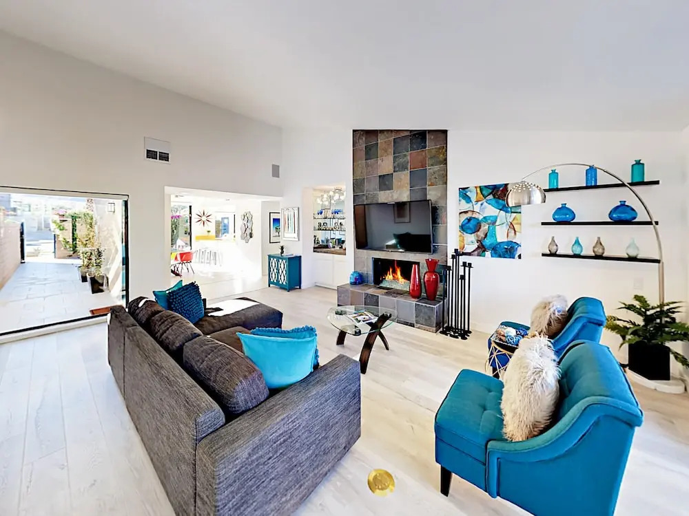 N De Anza - 2 Br Townhouse